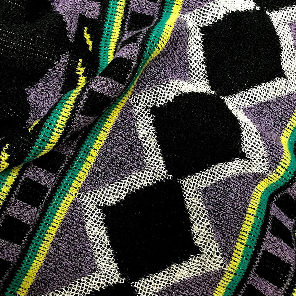 Abstract Patterned Knit Pullover Sweater - Picture 3 of 4